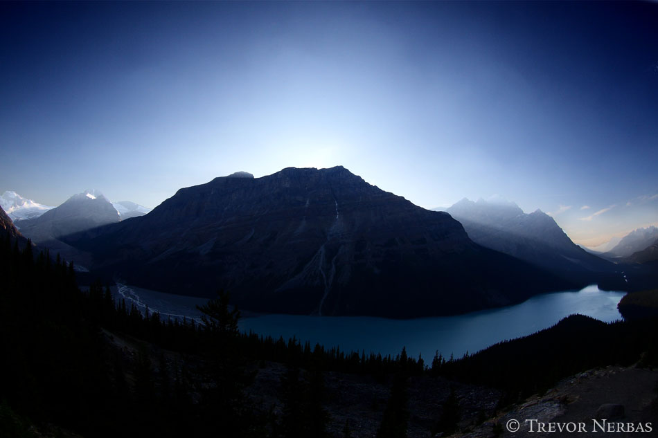 peyto lake alberta canada banff national park canadian rockies sunset